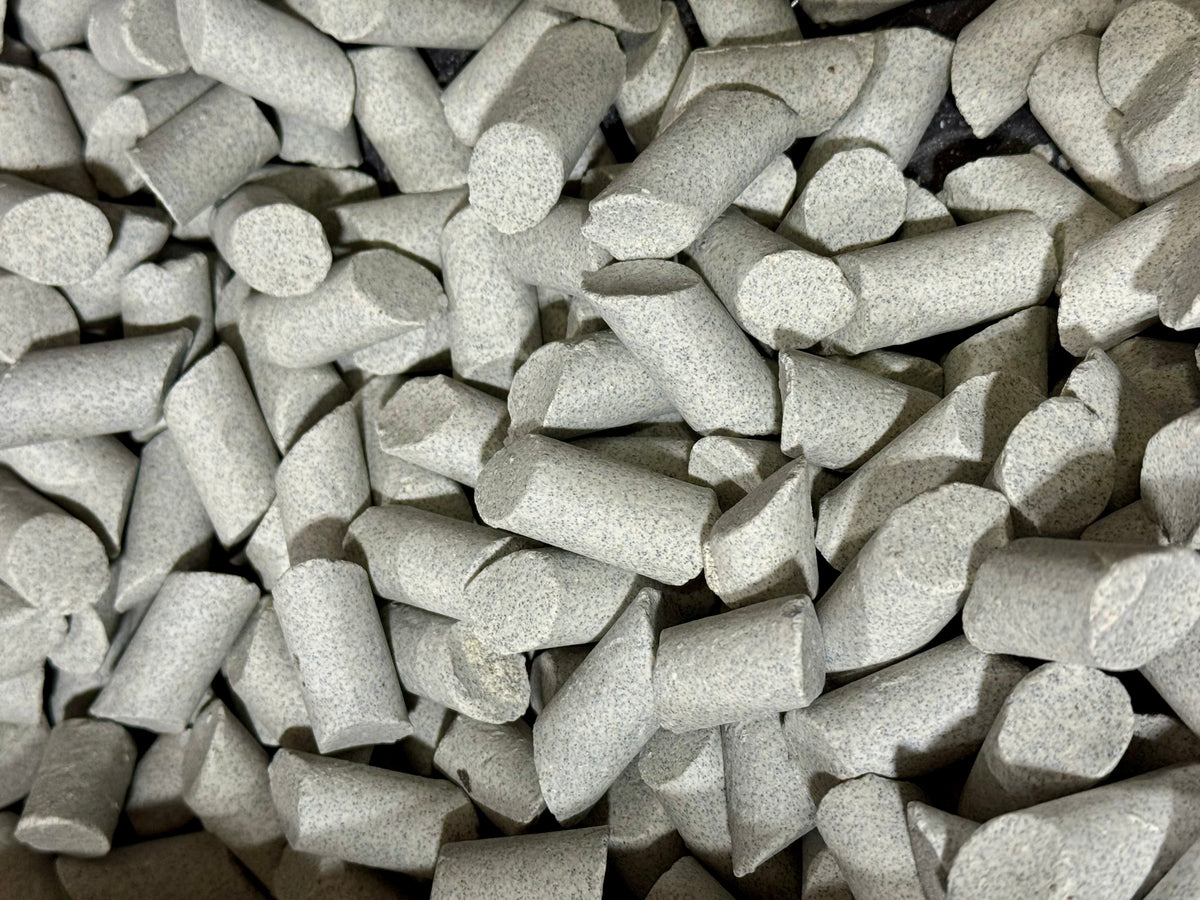 Angle-Cut Ceramic Tumbling Media 5/8x1-1/4", Heavy-Duty Abrasive for Vibratory Tumblers, Metal Finishing, Deburring, Rust Removal & Deflashing (5 lbs)